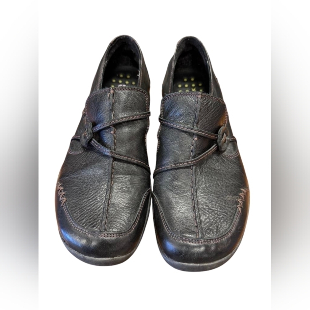Clark’s Slip On Leather Shoe EUC Wave Walk Black Size 7 1/2 M